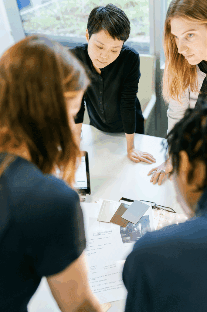 ParisOnWheels est une agence communication et marketing à Paris. Nous créons des stratégies sur-mesure pour booster votre visibilité et générer des leads : parisonwheels.fr